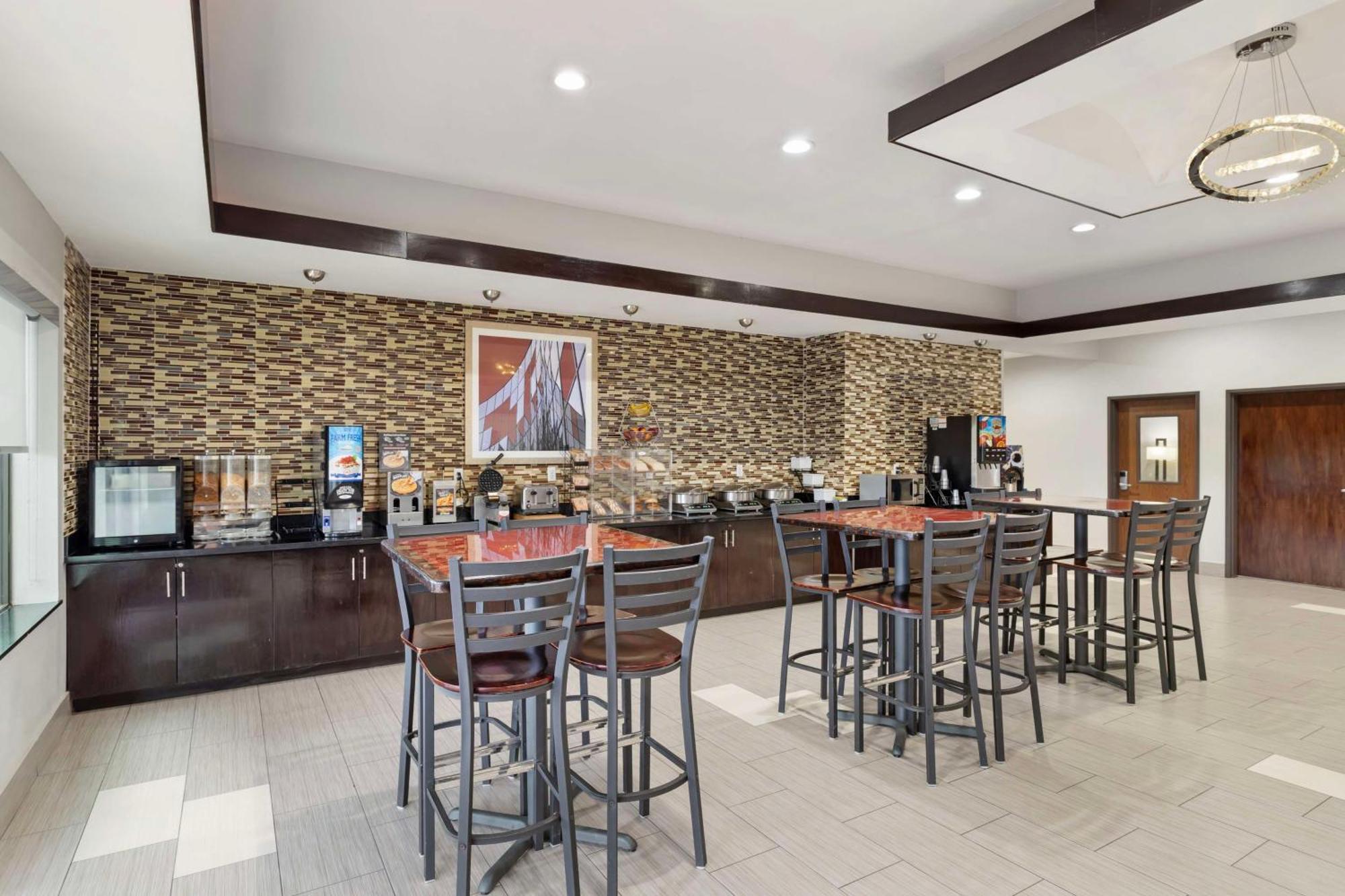 Best Western Casino Inn Vinton Bagian luar foto